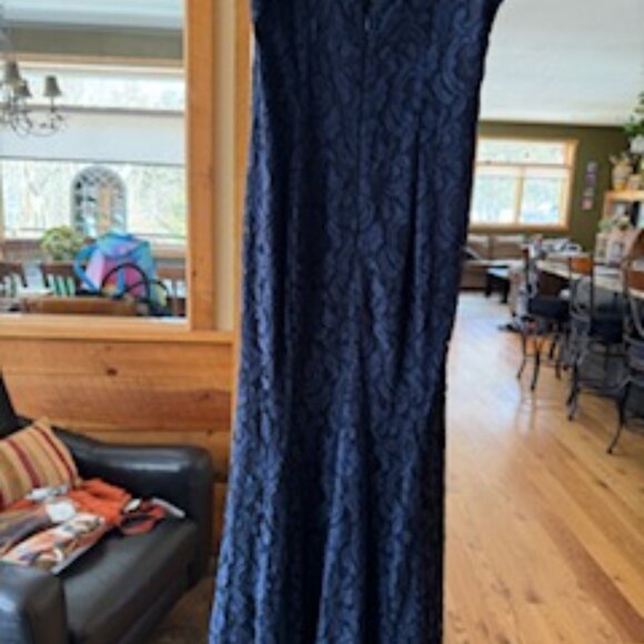 BCBGeneration Blue Gown - Picture 4 of 7